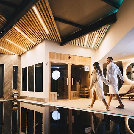 Hotel Tiski Cvet Novi Bečej Exterior foto